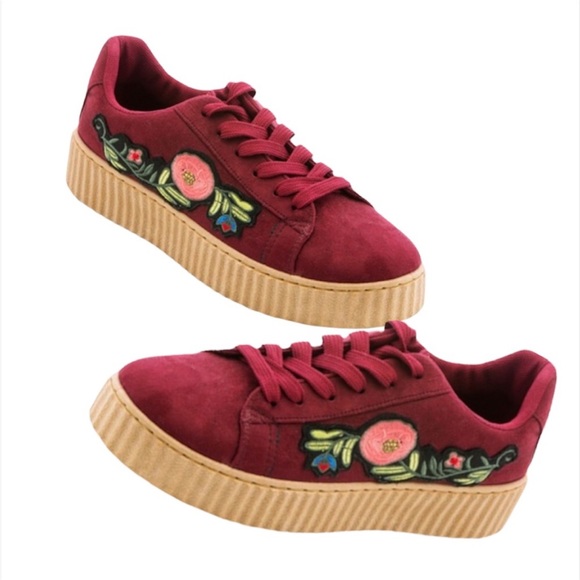 🛑BOGO 1/2🆕Kid’s Suede Embroidered Sneakers **Great Gift Idea - Picture 4 of 7